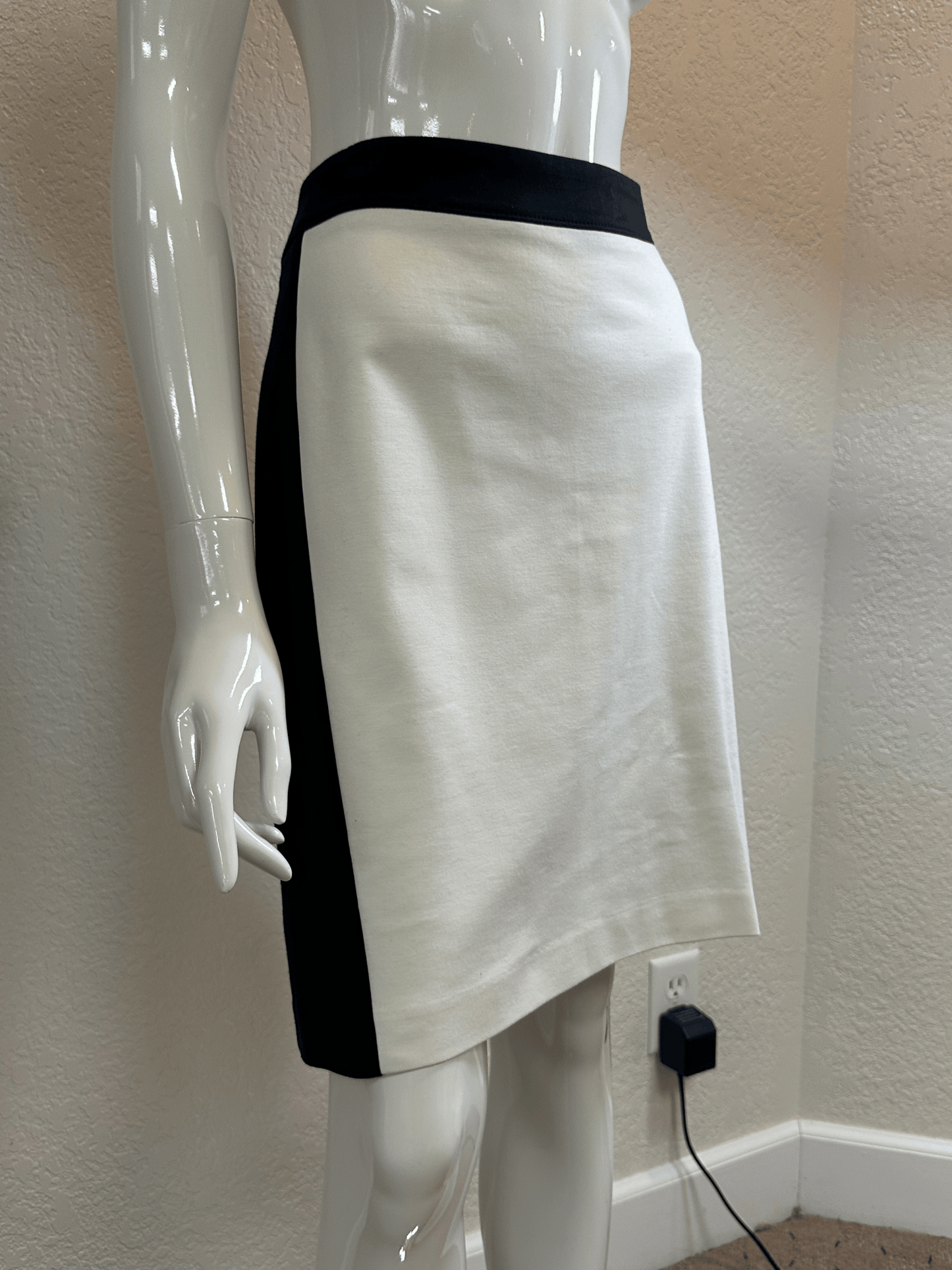 Banana Republic Black/White Pencil Skirt