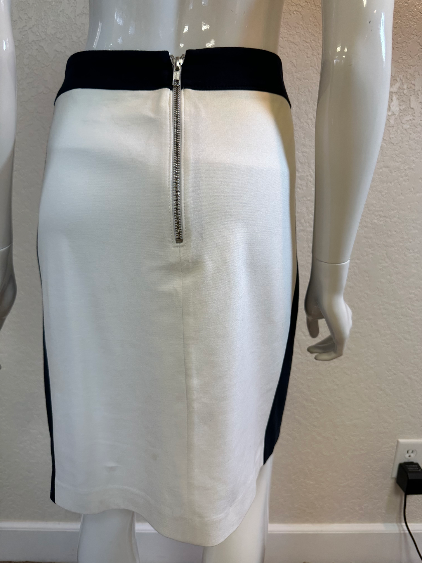 Banana Republic Black/White Pencil Skirt