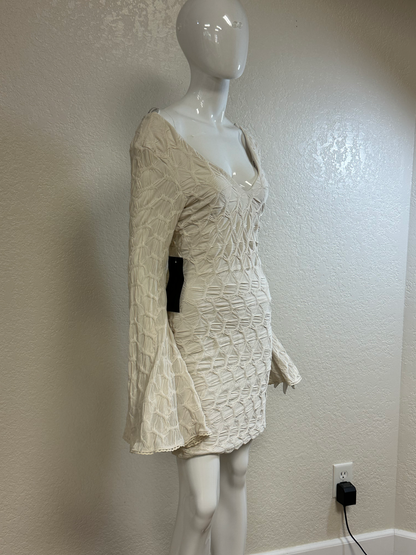 BeBe Cream textured Bell Sleeve Body Dress w/tags