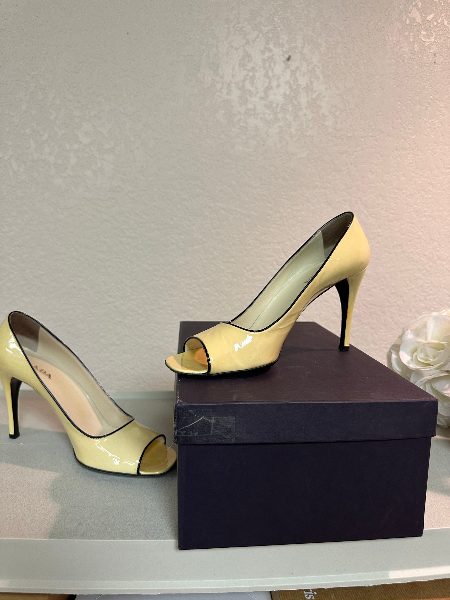 Prada Beige And Black Trimmed Pump