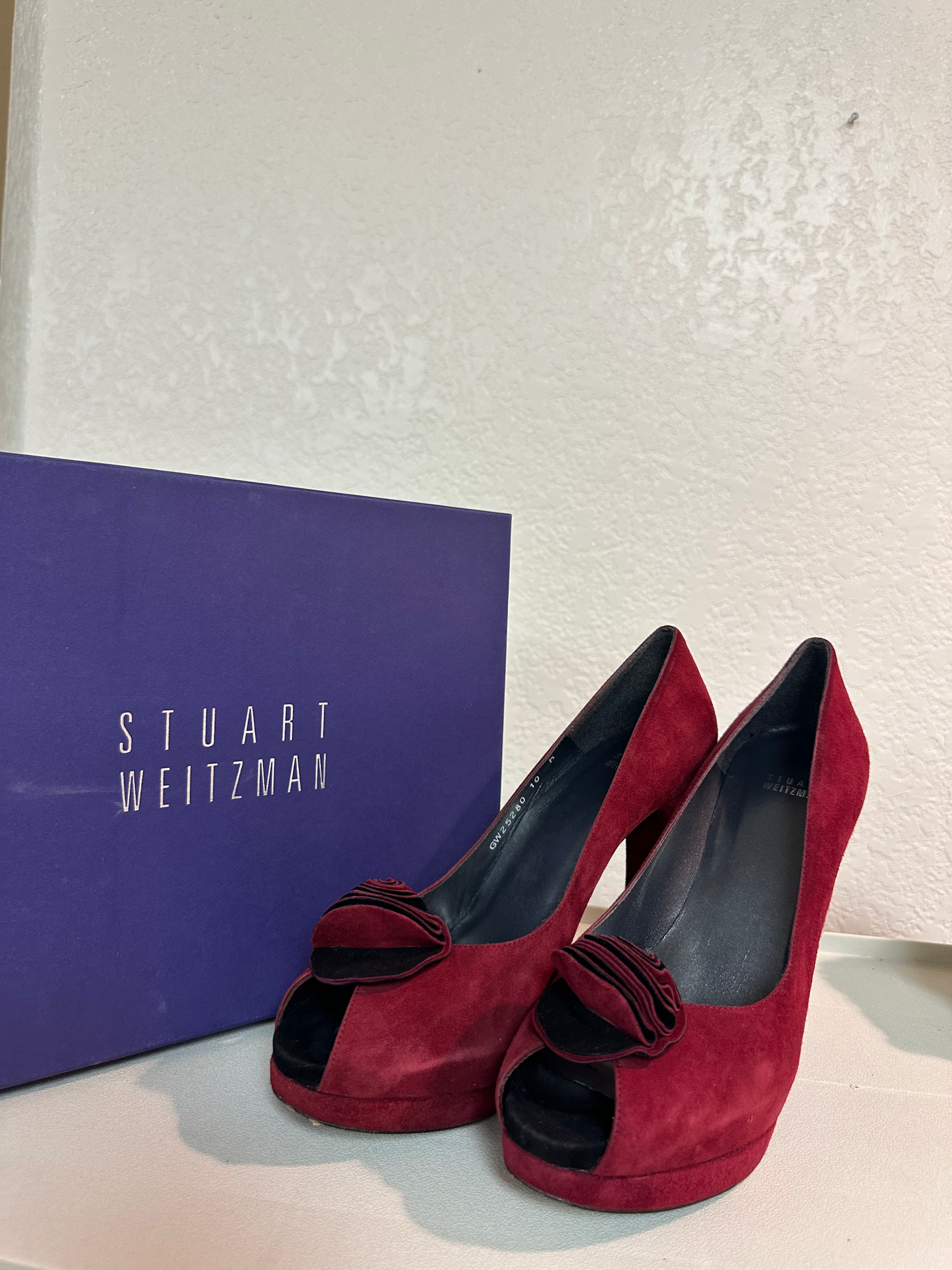 Stuart Weitzman Scarlet Suede Toe Pump
