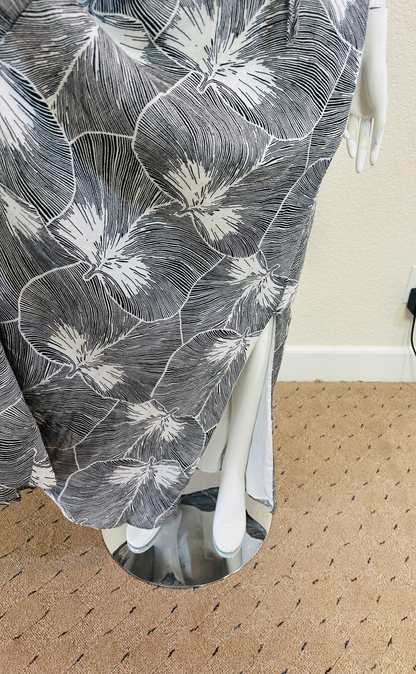 Black/White HalterMaxi Dress