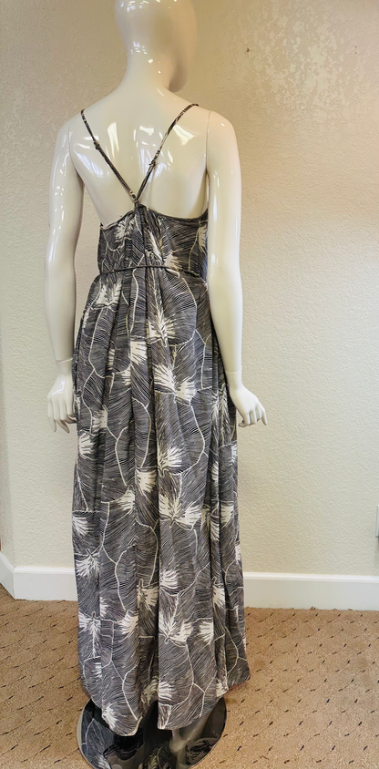 Black/White HalterMaxi Dress