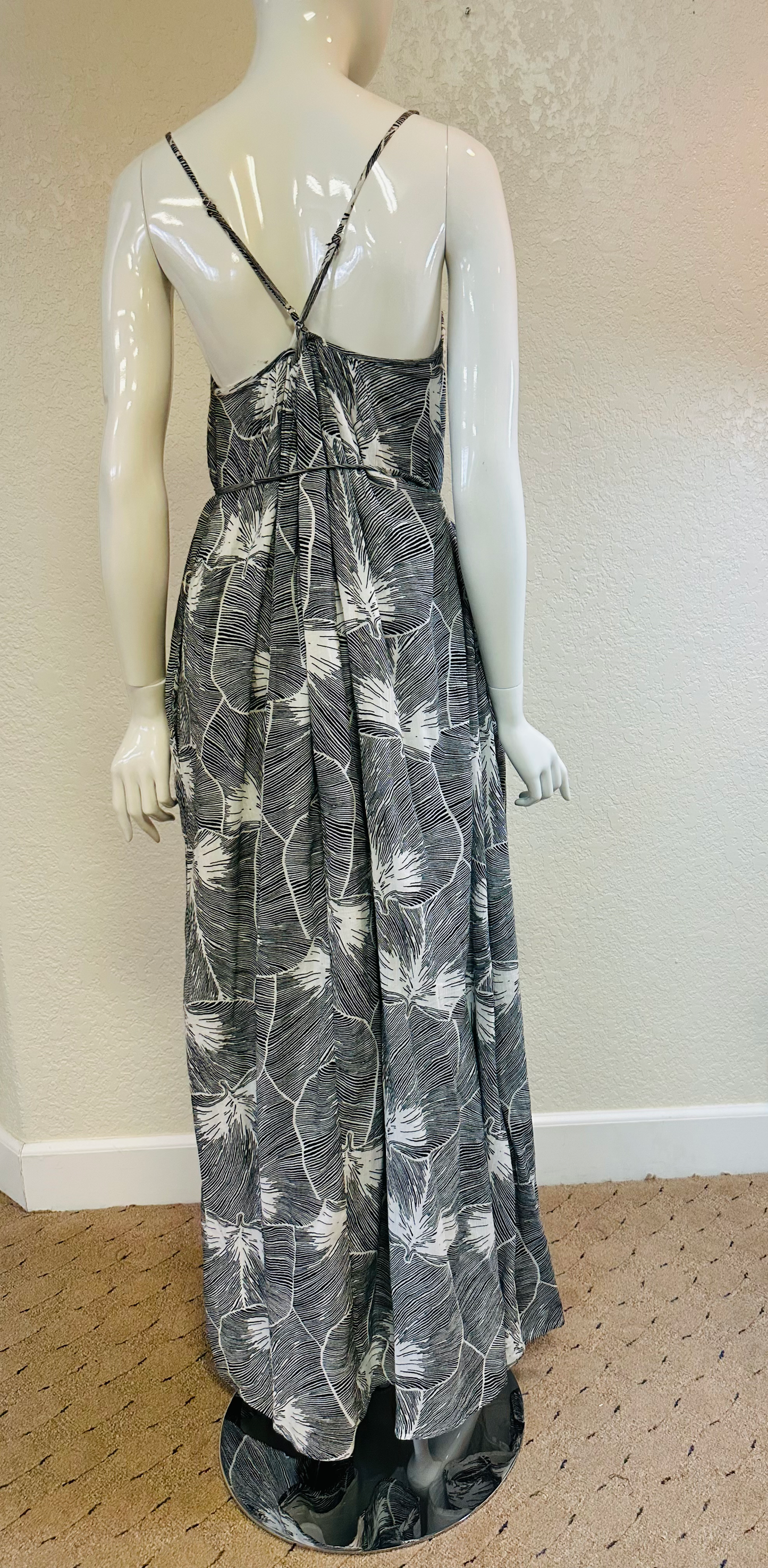 Black/White HalterMaxi Dress